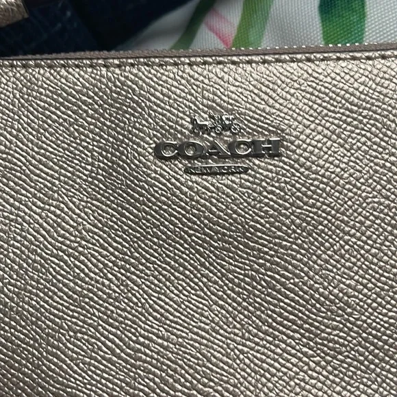 Coach wallet ✨ - Picture 2 of 8